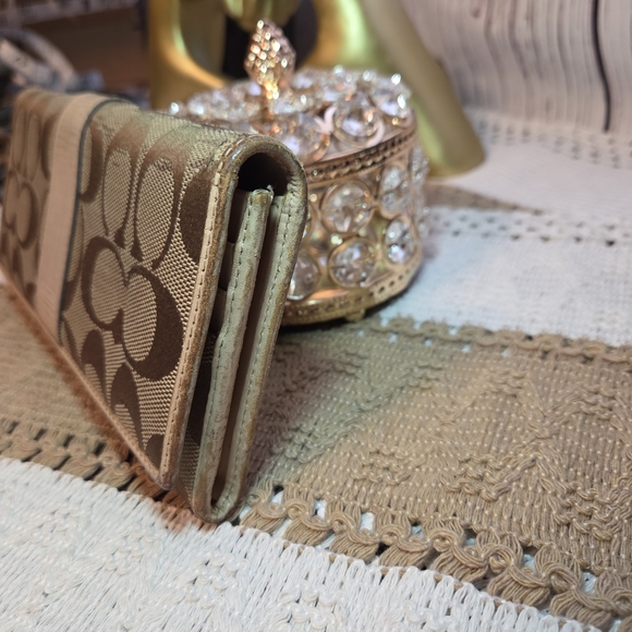 Coach Brown and Cream Canvas And Leather Wallet - Picture 3 of 9